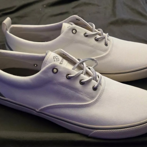 White Sperry's Mens 13 never worn - Picture 3 of 5